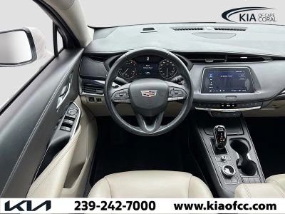 2023 Cadillac XT4 — photo 17 view