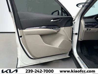 2023 Cadillac XT4 — photo 21 view