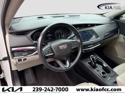 2023 Cadillac XT4 — photo 25 view