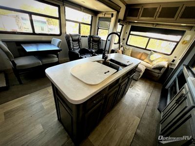 2021 Keystone Montana - Photo 10