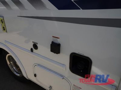 2026 Gulf Stream RV Yellowstone Conquest — photo 9 view