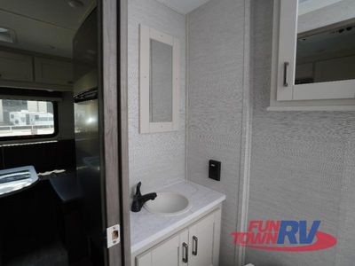 2026 Gulf Stream RV Yellowstone Conquest — photo 28 view