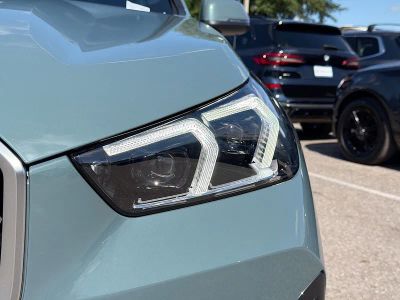 2026 BMW X1 — photo 9 view