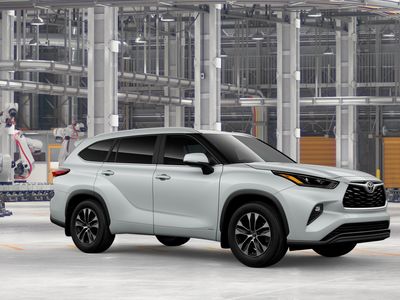 2026 Toyota Highlander Hybrid - Photo 14