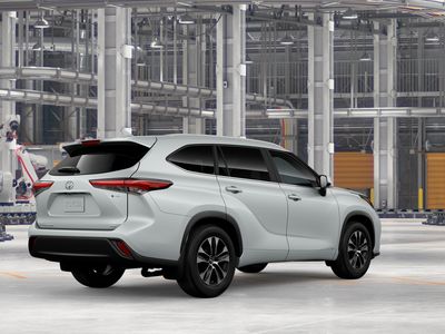 2026 Toyota Highlander Hybrid - Photo 10