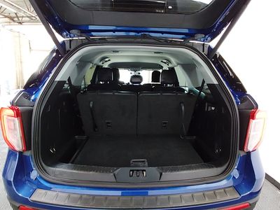 2023 Ford Explorer — photo 11 view
