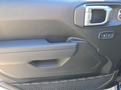 2026 Jeep Wrangler — photo 14 view