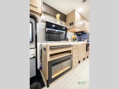 2026 Coachmen RV Leprechaun - Photo 19