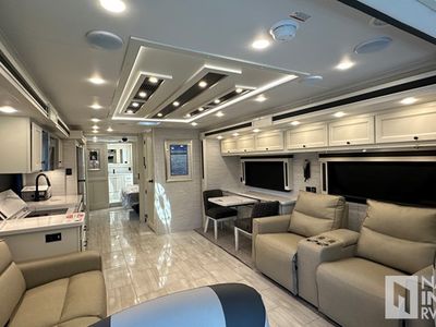 2026 Tiffin Motorhomes Allegro Red - Photo 2