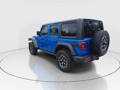 2024 Jeep Wrangler - Photo 5