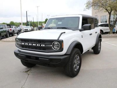 2026 Ford Bronco Big Bend in Oxford White — front three-quarter view
