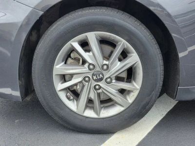 2019 Kia Optima - Photo 27