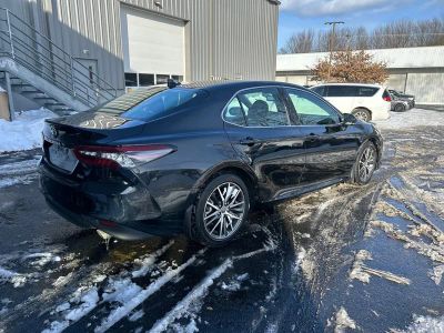 2022 Toyota Camry XLE - Photo 4