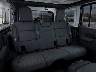 2026 Jeep Wrangler - Photo 15
