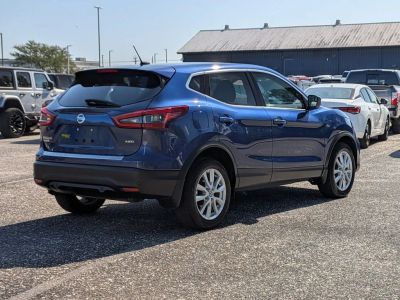 2022 Nissan Rogue Sport — detail view
