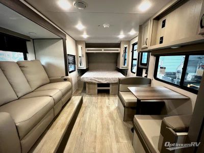 2027 Coachmen Catalina Summit Series 7 — detail view