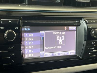 2015 Toyota Corolla - Photo 18
