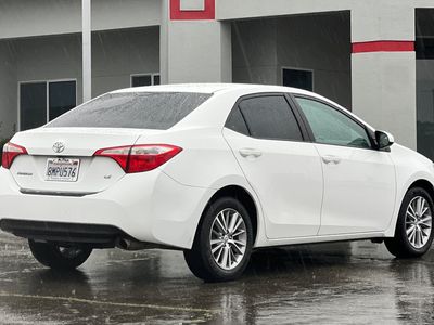 2015 Toyota Corolla - Photo 2