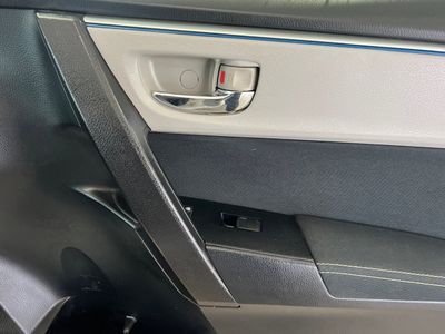 2015 Toyota Corolla - Photo 17
