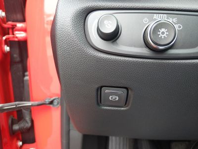 2025 Chevrolet Blazer - Photo 13