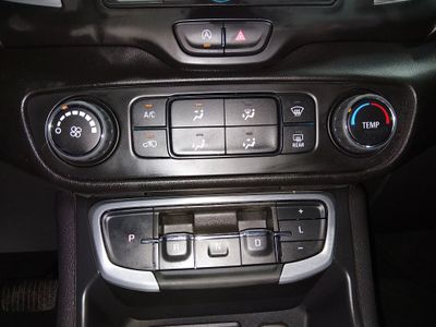 2024 GMC Terrain - Photo 18