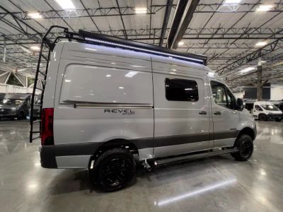 2027 Winnebago REVEL SPORT — photo 14 view