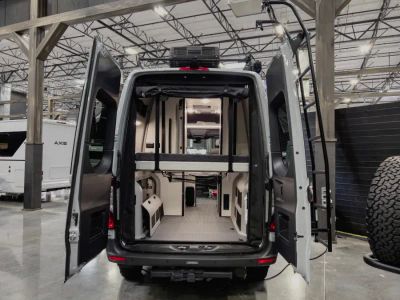 2027 Winnebago REVEL SPORT — photo 15 view