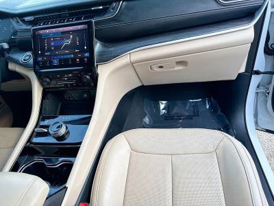 2021 Jeep Grand Cherokee L — photo 18 view