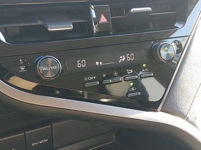 2023 Toyota Camry - Photo 18