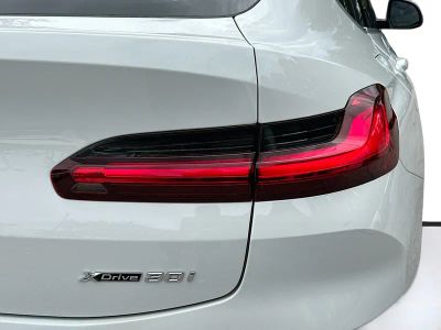 2023 BMW X4 — photo 31 view