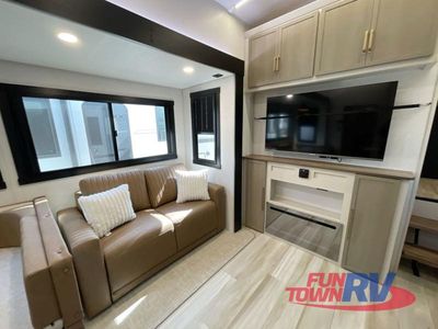 2025 Forest River RV Wildwood Heritage Glen - Photo 16