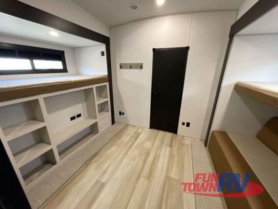 2025 Forest River RV Wildwood Heritage Glen - Photo 19