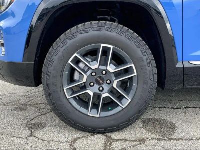 2027 GMC Terrain — detail view