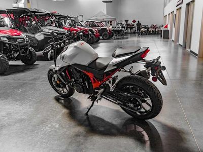 2025 Honda CB750 Hornet - Photo 5