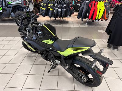 2026 Kawasaki Ninja 650 ABS - Photo 3