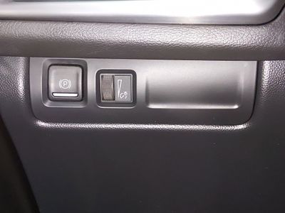 2025 Cadillac XT4 — photo 13 view