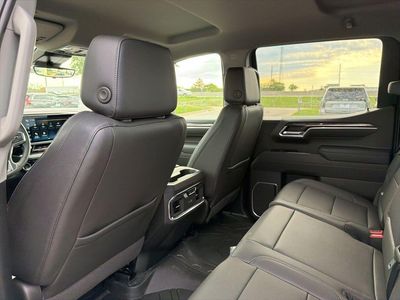 2026 Chevrolet Silverado 1500 — photo 15 view