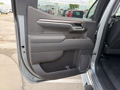 2026 Chevrolet Silverado 1500 — photo 18 view