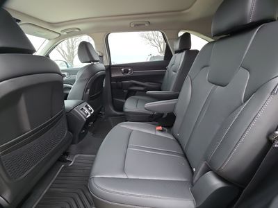 2026 Kia Sorento — photo 18 view