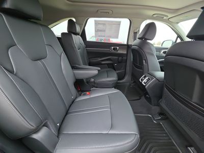 2026 Kia Sorento — photo 14 view