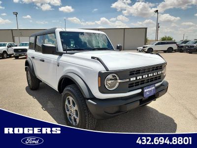2026 Ford Bronco Big Bend in Oxford White — front three-quarter view
