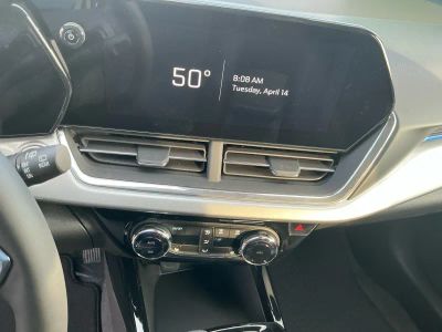 2026 Chevrolet Trax — photo 12 view