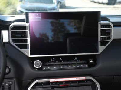 2026 Toyota Tundra - Photo 9