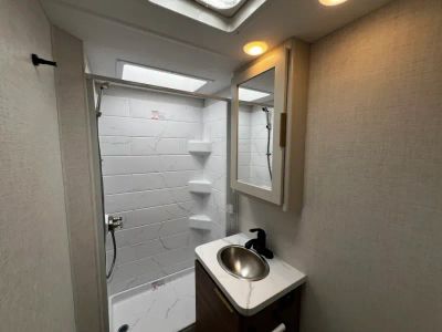 2027 Thor Motor Coach CHATEAU — photo 19 view