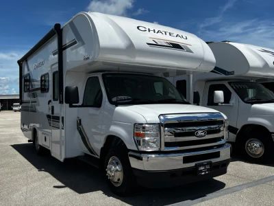 2027 Thor Motor Coach CHATEAU — front three-quarter view