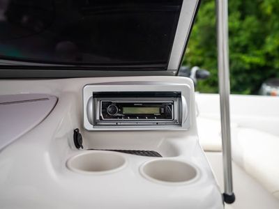 2011 Tahoe Q4 — photo 20 view