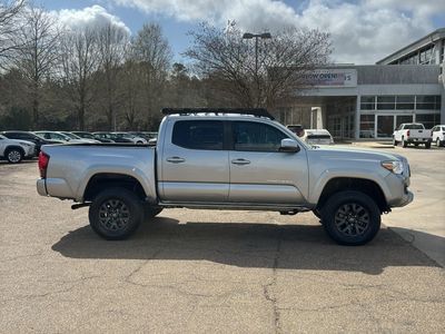 2023 Toyota Tacoma - Photo 8
