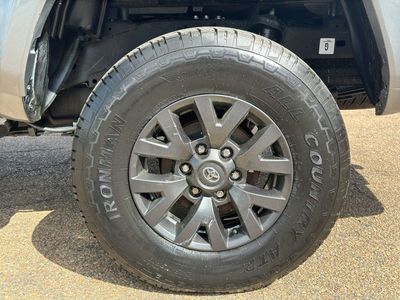 2023 Toyota Tacoma - Photo 11