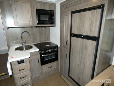 2026 Winnebago Spirit - Photo 8
