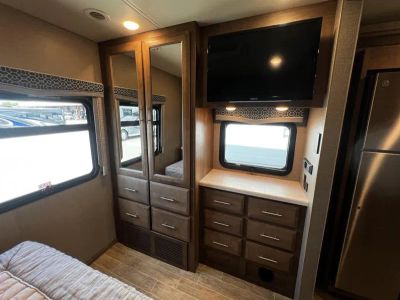 2021 Thor Motor Coach OMNI - Photo 22